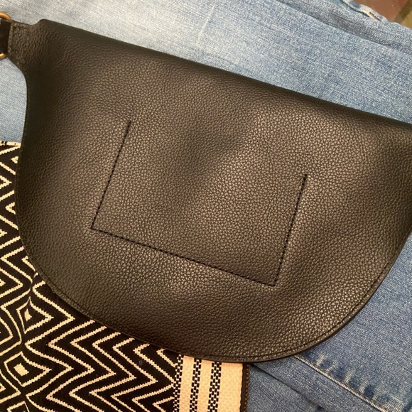 Banana Republic Black Leather & Suede With Statement Hardware Belt Bag - Picture 5 of 7